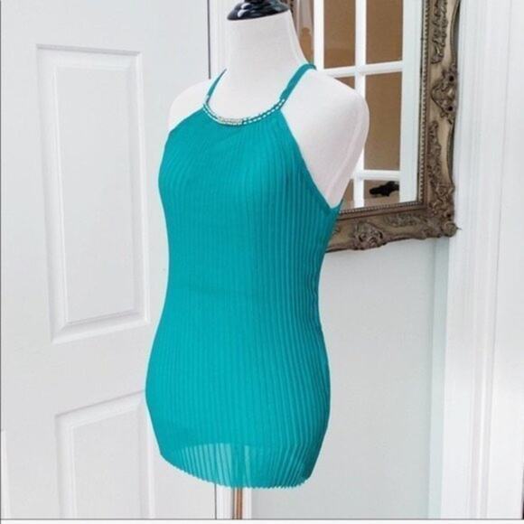 Halter Top Pleated Sheer Green Color Scoop Neck - Picture 3 of 8